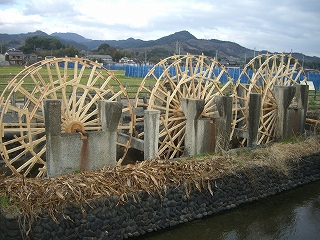 三連水車衣替え