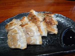 【一口餃子】ちゃぶ屋とんこつらぁ麺ちゃぶとん