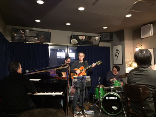 井上シュウイチ ライブ