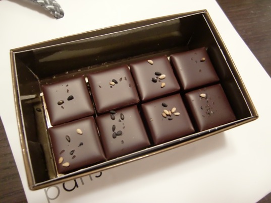 patisserie Sadaharu AOKI paris胡麻のショコラ
