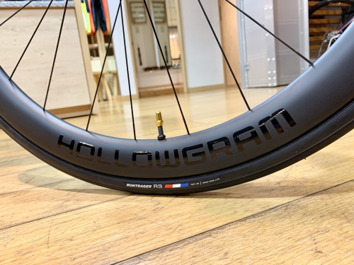 SUMOさん専用フロントのみ　HOLLOWGRAM R45 クリンチャーホイール SUMOさん専用フロントのみ HOLLOWGRAM R45 クリンチャーホイール