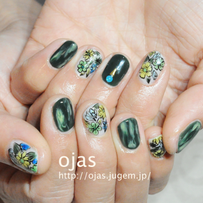 botanical柄。ボタニカル柄ネイル。細かい手描きアートもお洒落ネイルも京都北大路ojasへ。関西大阪兵庫滋賀奈良、東京よりも沢山ご来店頂いてます。