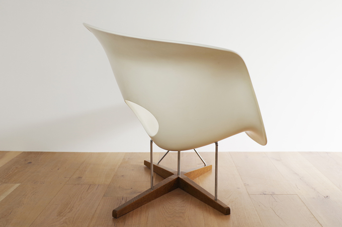 『正規品』 vitra製 ラ・シェーズ イームズデザイン La Chaise / Vitra | BUILDING