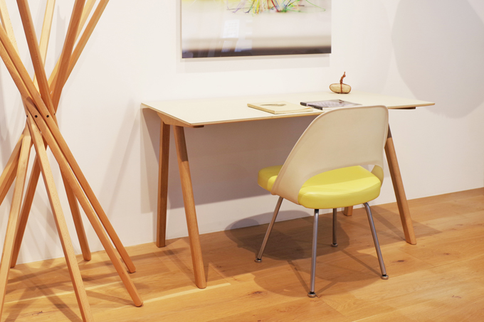 DESK 腹立たしい CPH90 HAY ブラックリノリウム