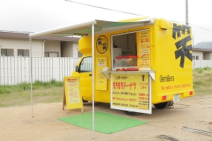 ドーナツ移動販売 笑笑