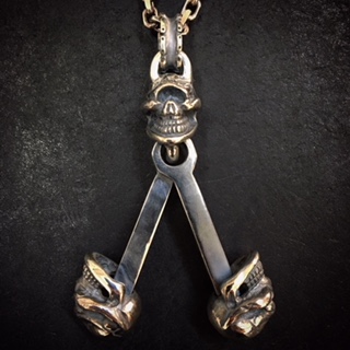 Stop Light Co. -2 Skull Piston Pendant Top(Skull Custom)- | TRACK