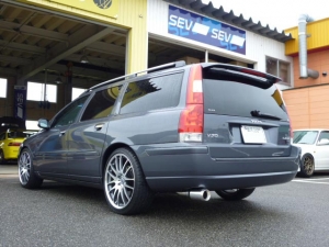 VOLVO・V70