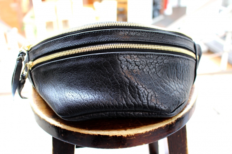 【極厚極美品】BUFFALO TRACKS アメリカンバイソン　高級ボディバッグ 59回目キヨ！！（BUFFALO TRACKS BODYBAGの話） | JUNKY CLASSICS