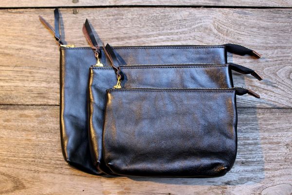 インセプション ホースハイド レザー ポーチ INCEPTION 黒 茶芯 全3色 