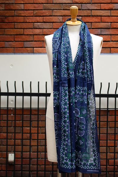 スティーブンソンオーバーオールから大判ストールが入荷しました