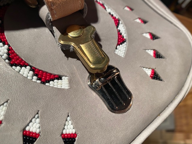 バッファロートラックスから新作のビーズインレイバッグが入荷