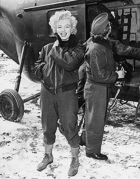 2J3-3「激レア マリリン・モンロー B-15C アットコリア 1954」トイズ