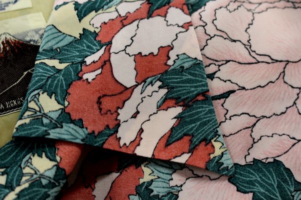 サンサーフ葛飾北斎　牡丹に胡蝶 SUNSURF × 葛飾北斎 “牡丹に胡蝶”＜Special Edition＞ | MASUYA