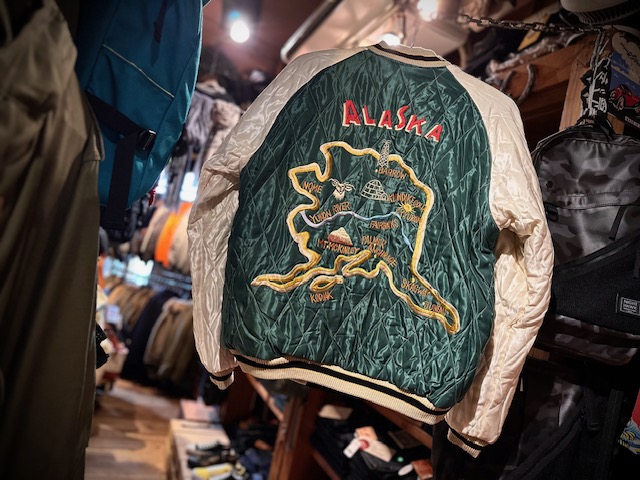 間違いなく名作！！再入荷したアラスカ柄のスカジャン