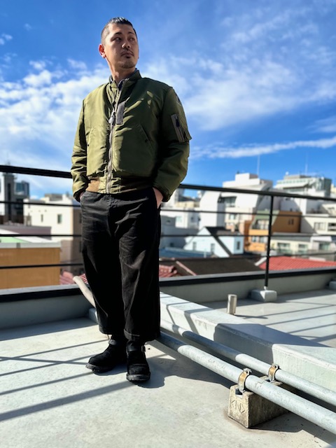 B-15A フライトジャケット オリーブ色 フライトジャケットの季節です！！B-15Cのオリーブ色が登場