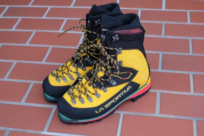 スポルティバの冬靴【ネパールエボGTX】入荷しました！ | 山とアウトドアの店 ハックルベリーブログ