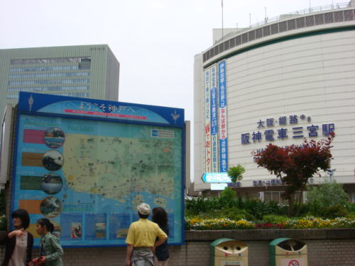 三宮駅前