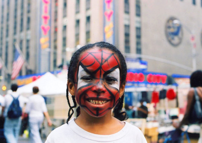 スパイダーマンメイクのこども