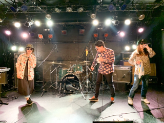 resized_01.jpg