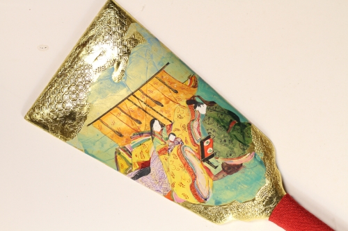 みかわ工房の金箔仕上げの羽子板「紫式部日記」