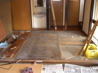 施工中