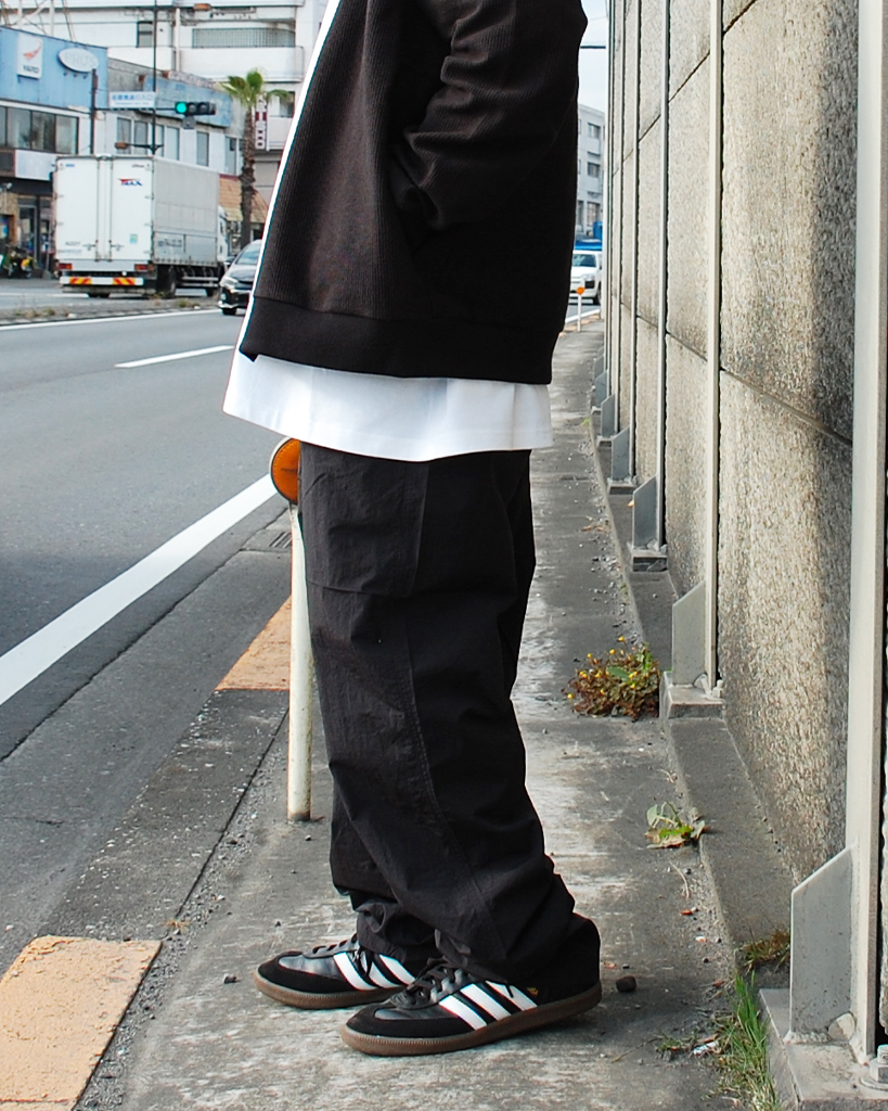 【MADE BLANKS】Warm Up Nylon Pants (Black) - LIEON SHARE（ライオンシェアー）｜ WEB STORE