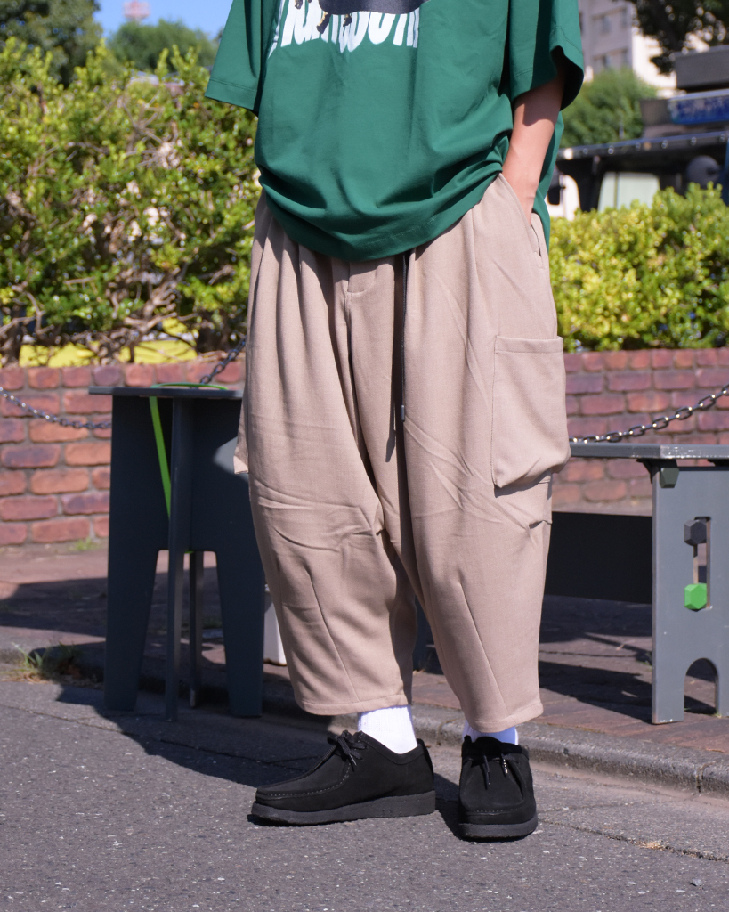 TIGHTBOOTH CROPPED CARGO PANTS BEIGE