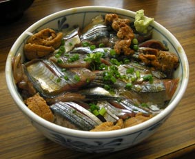 さんま漬けうに丼