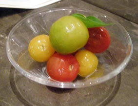3種類のトマトのピクルス
