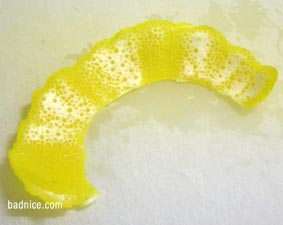 レモンの皮の白とる