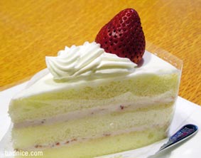 もりもと本店のショートケーキ