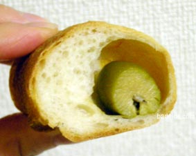 かめやのオリーブパン