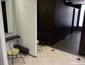 仙台トイレ中