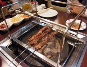羊串焼く