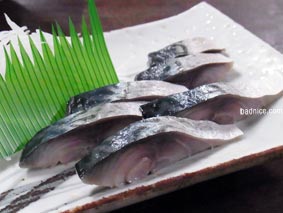 斎藤酒場のシメサバ