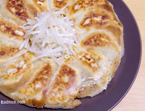 真ん中もやし餃子