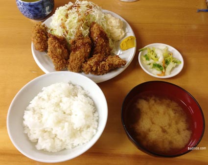 いちかつカキフライ定食