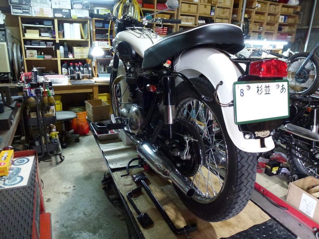 1958 TRIUMPH T110 車検整備 その1 | NUNOBIKI CLASSICS official blog