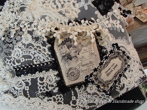 【一個限定】✨　手提げカバン　コラージュ素材　モチーフ　レース 近沢レース店×井澤屋 メッシュ トートバッグ「ほの花」黒