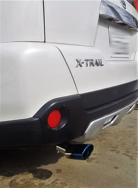 □取付レビュー□エクストレイル T31系 マフラーカッター オーバル