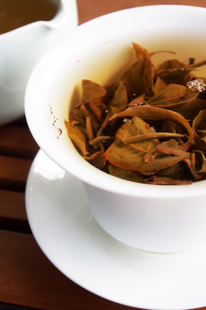 賀開村古茶樹の散茶2012年プーアル茶