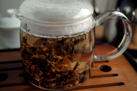 易昌號大漆樹圓茶04年プーアル茶