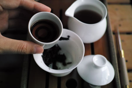 早期紅印春尖散茶プーアル茶