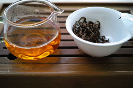 思芽金芽古樹紅茶2012年