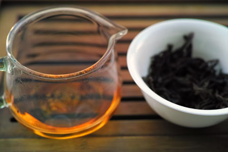巴達古樹紅餅2010年紅茶