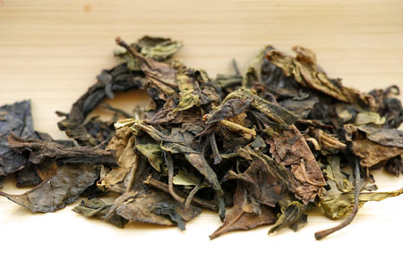 漫撒茶山黄金葉熟餅05年プーアル茶