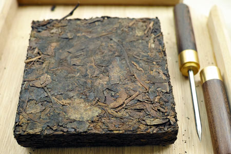 昆明老方磚92年プーアル茶