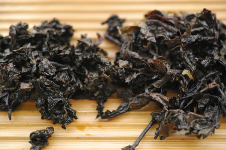 大益銷台A熟茶磚96年と7581荷香茶磚97年