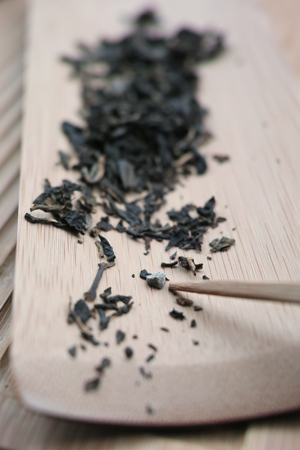 易昌號大漆樹圓茶04年プーアル茶