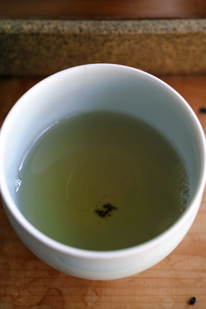 那カ古樹月光白2014年